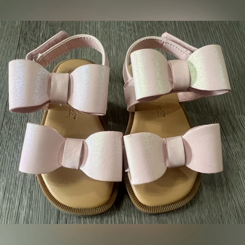 Little girls sandals